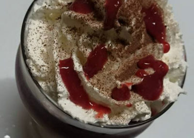 Rote Fruchtsuppe